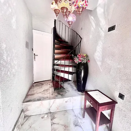 Taksim Luxury Center Aparthotel *
